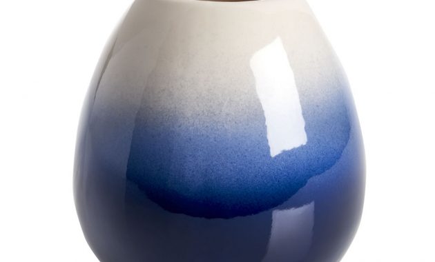 Wilko Ombre Blue Vase for measurements 1000 X 1000