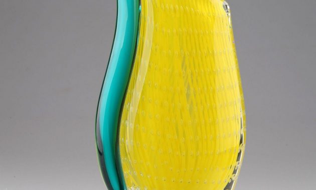 Yellow Glass Art Vase Awards In 2020 Crystal Vase Glass pertaining to sizing 1206 X 1800