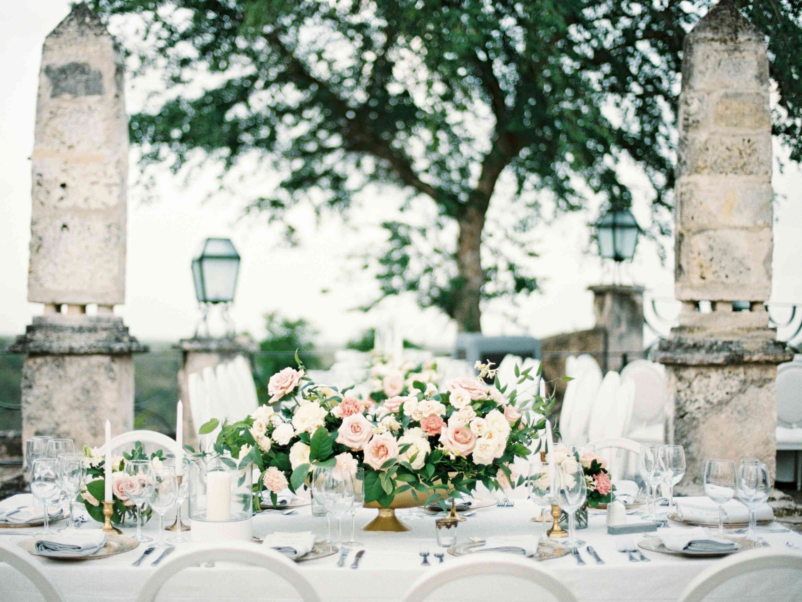 Your Guide To Every Type Of Wedding Centerpiece in size 3211 X 2408