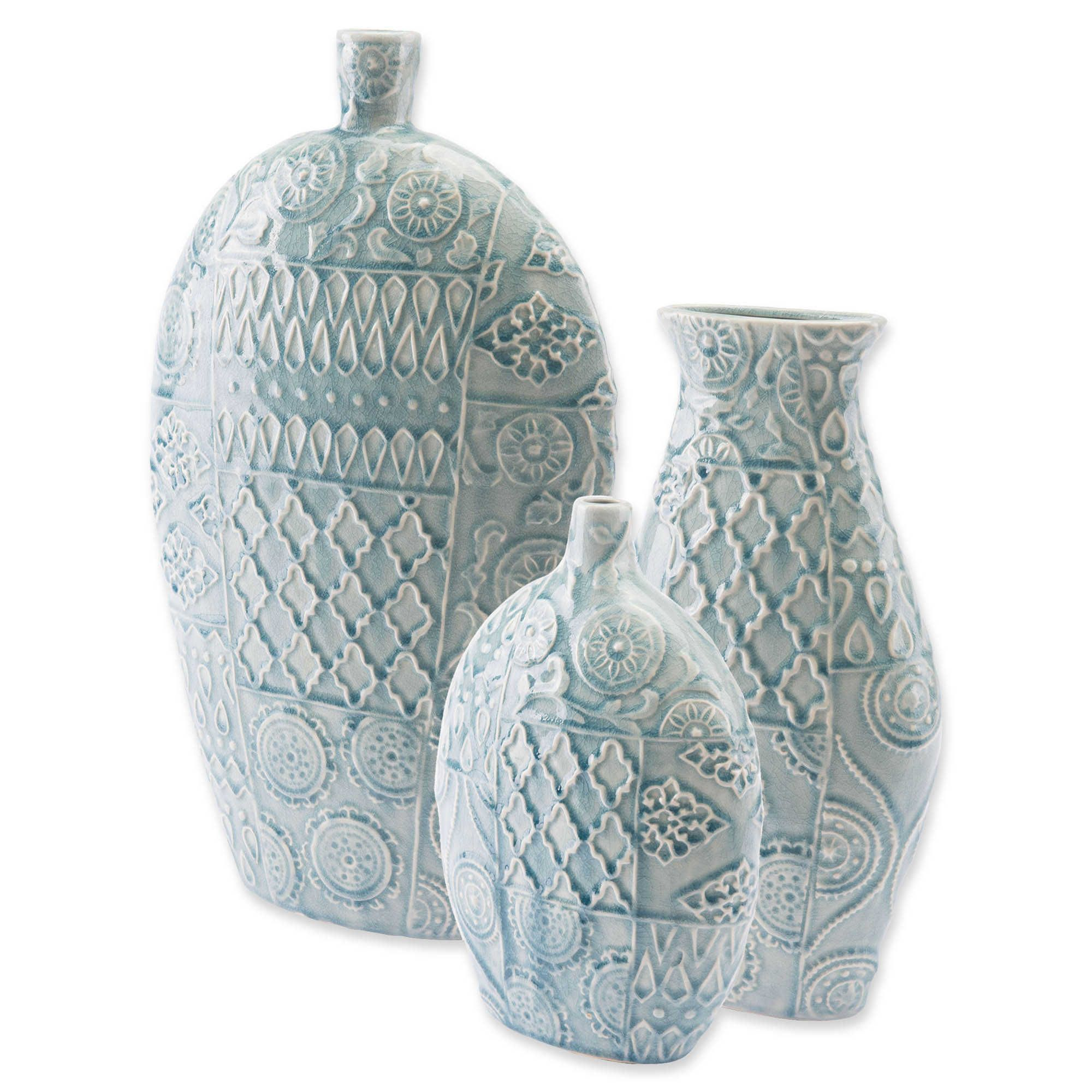 Zuo Medallion Vase In Blue Bed Bath Beyond Vase with measurements 2000 X 2000
