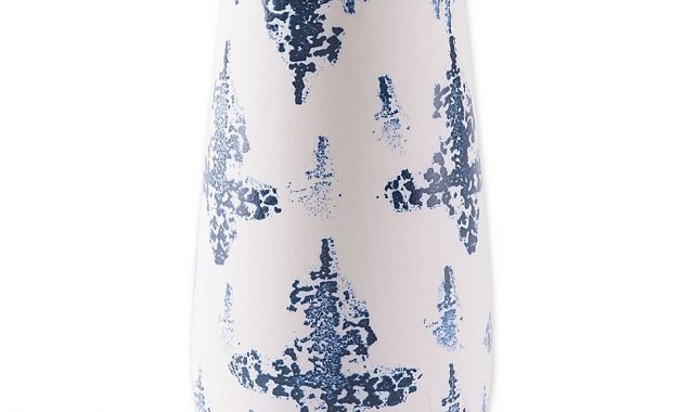 Zuo Nube Large Vase In Bluewhite Blue White Vase White with regard to size 956 X 956